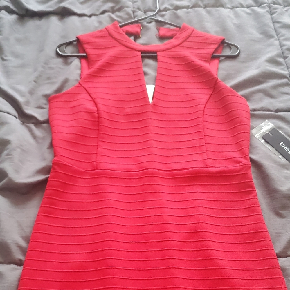 BeBe Ribbed Sheath with Key Hole Neck Dress